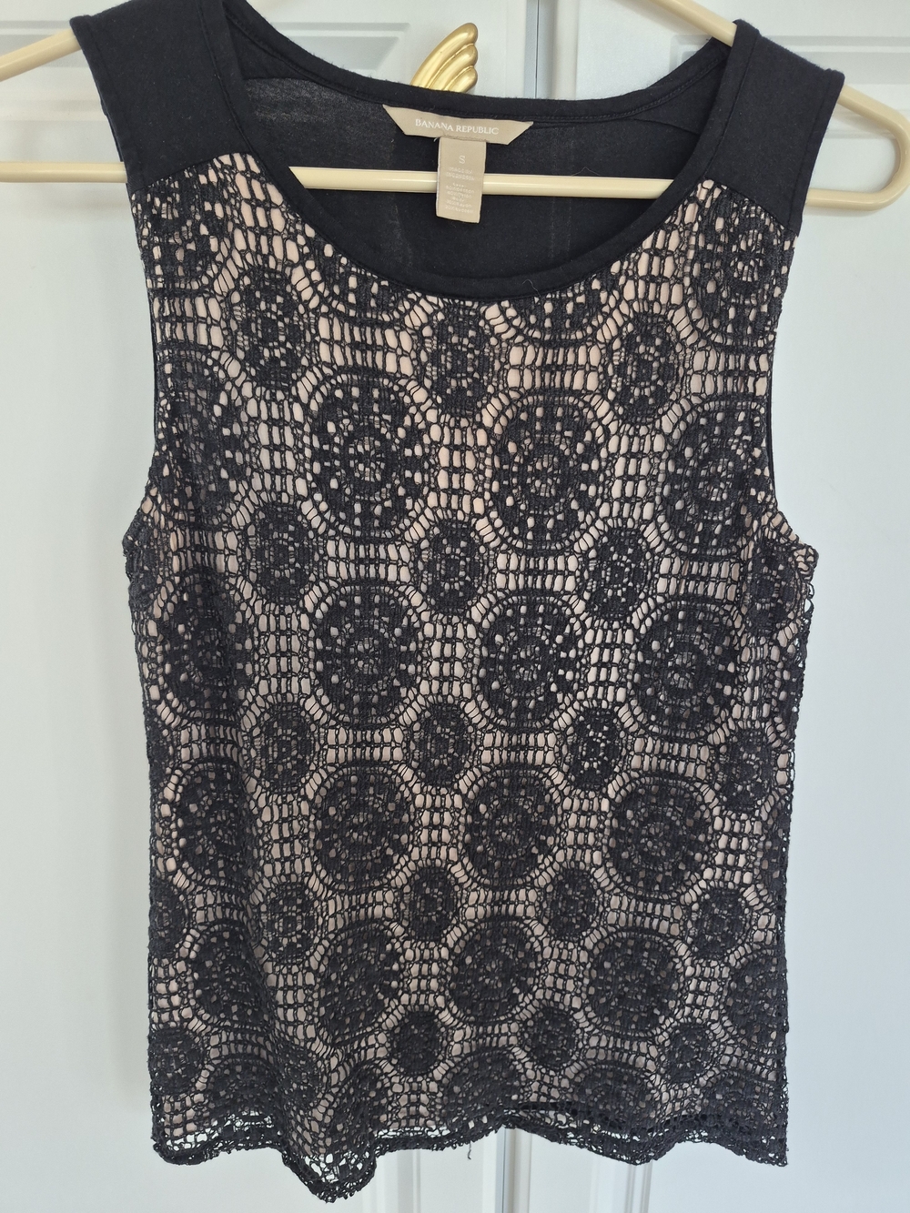 Banana Republic Black Lace Overlay Nude-Lined Sleeveless Top